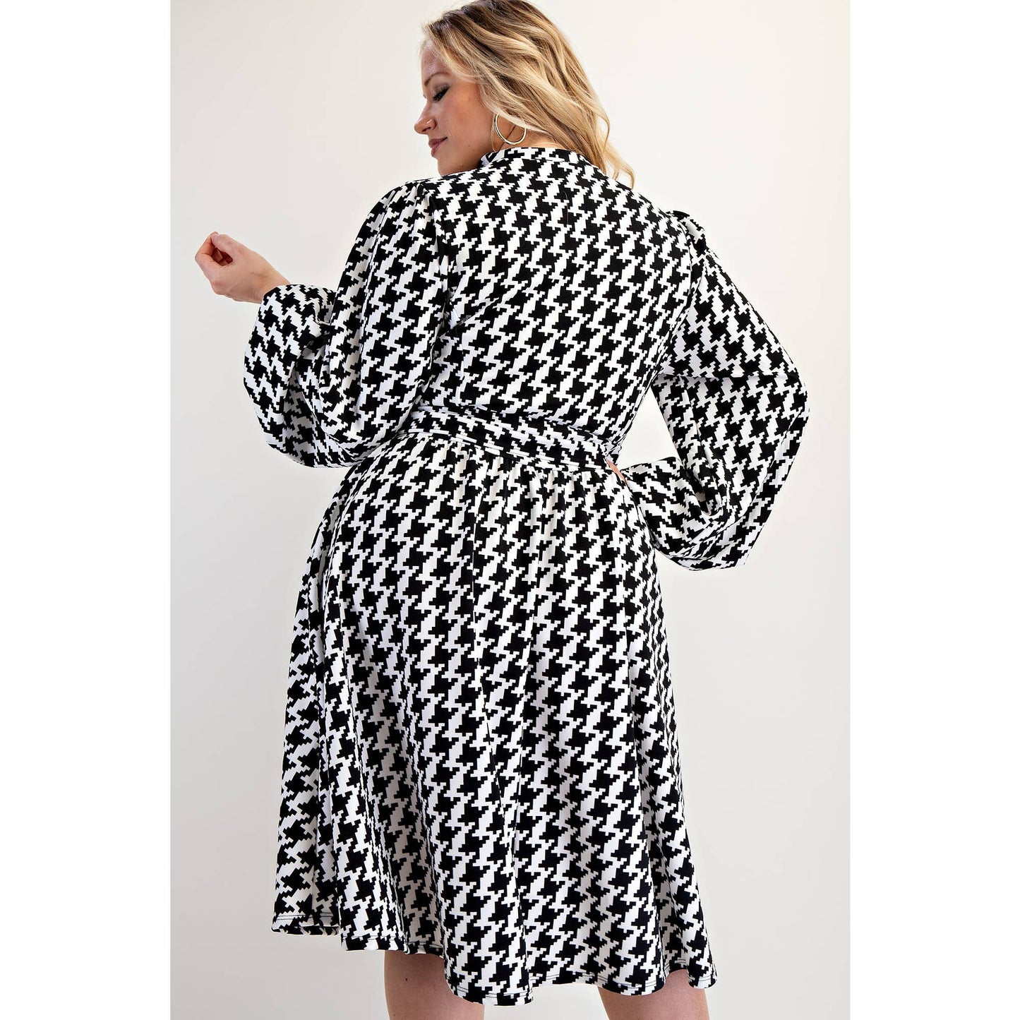 Flirt & Flatter in Houndstooth