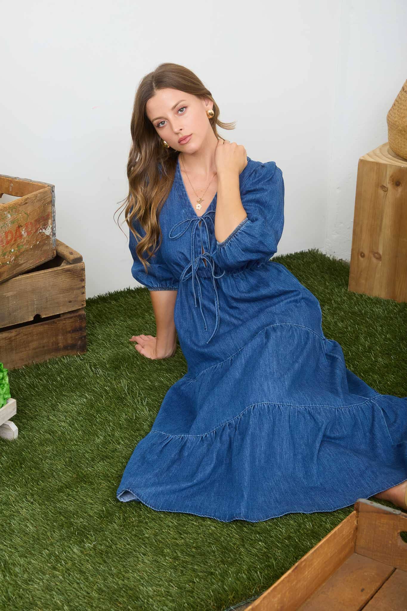 FRONT TIE 3/4 SLEEVE TIERED DENIM MIDI DRESS