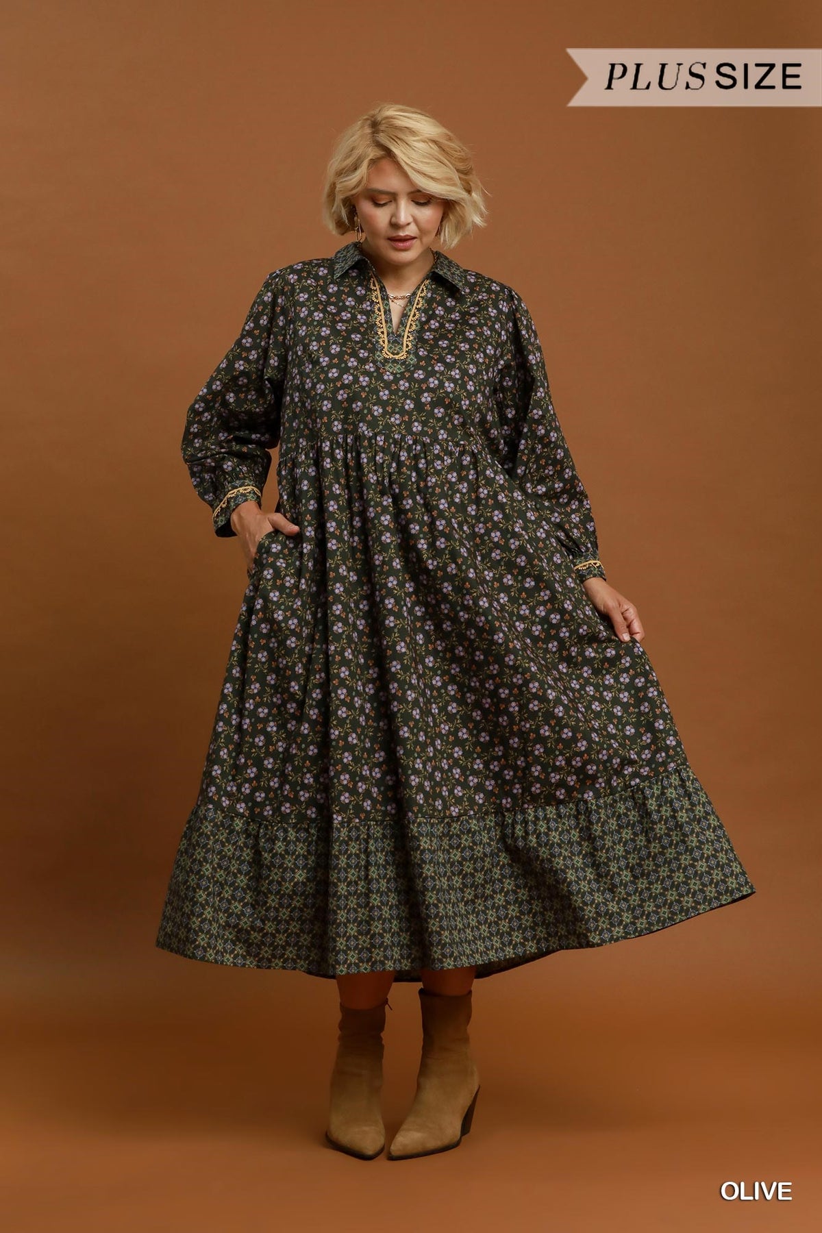 Floral Mix Media Print Midi Dress (Curvy)